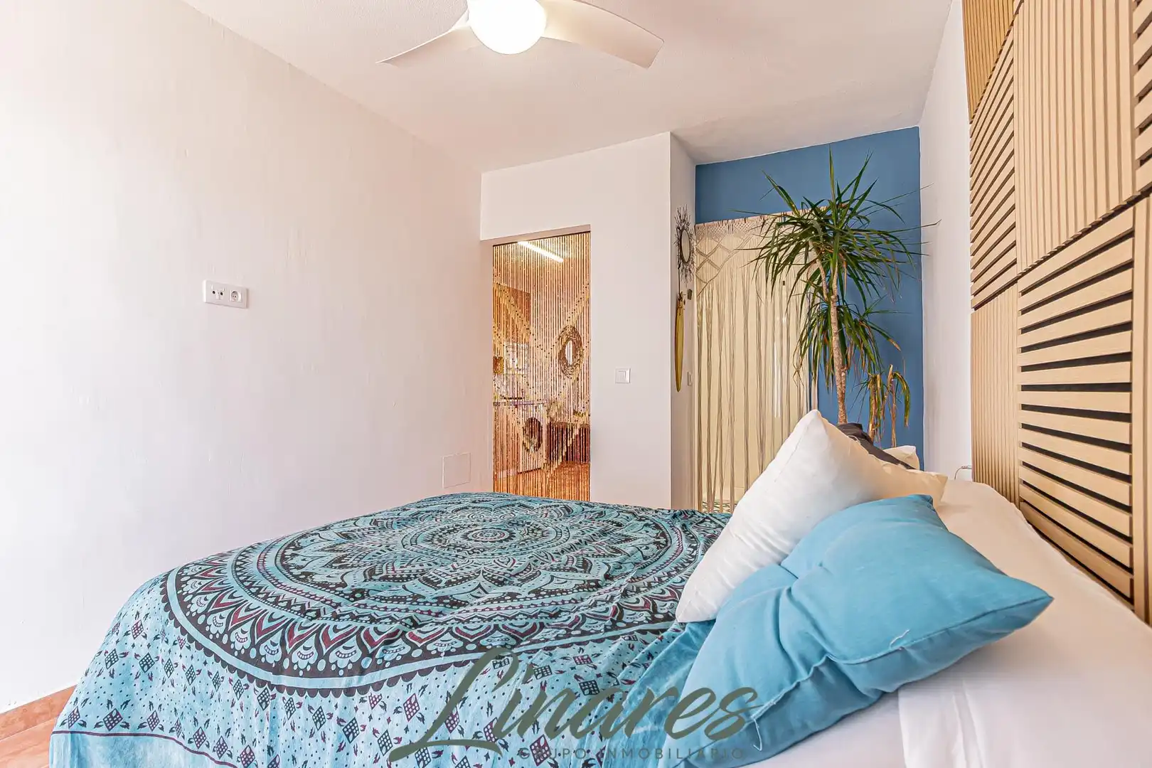 Dormitori de Apartament en venda en La Manga del Mar Menor amb Terrassa