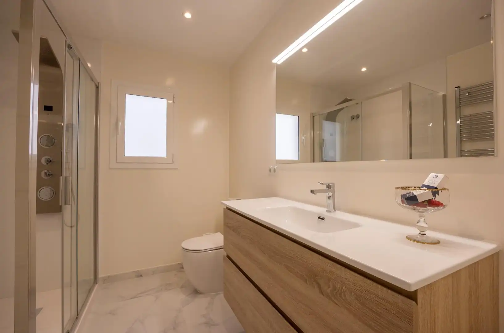 Baño de Ático en venta en Barcelona con Aire acondicionado
