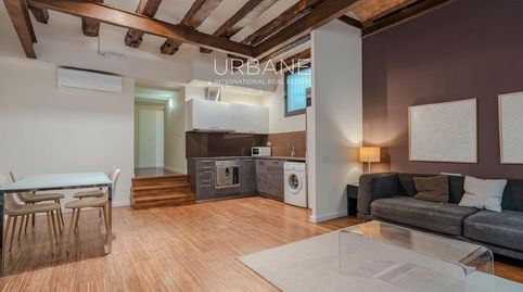 Foto 3 de Ático de alquiler en De Les Cabres, El Raval, Barcelona Capital