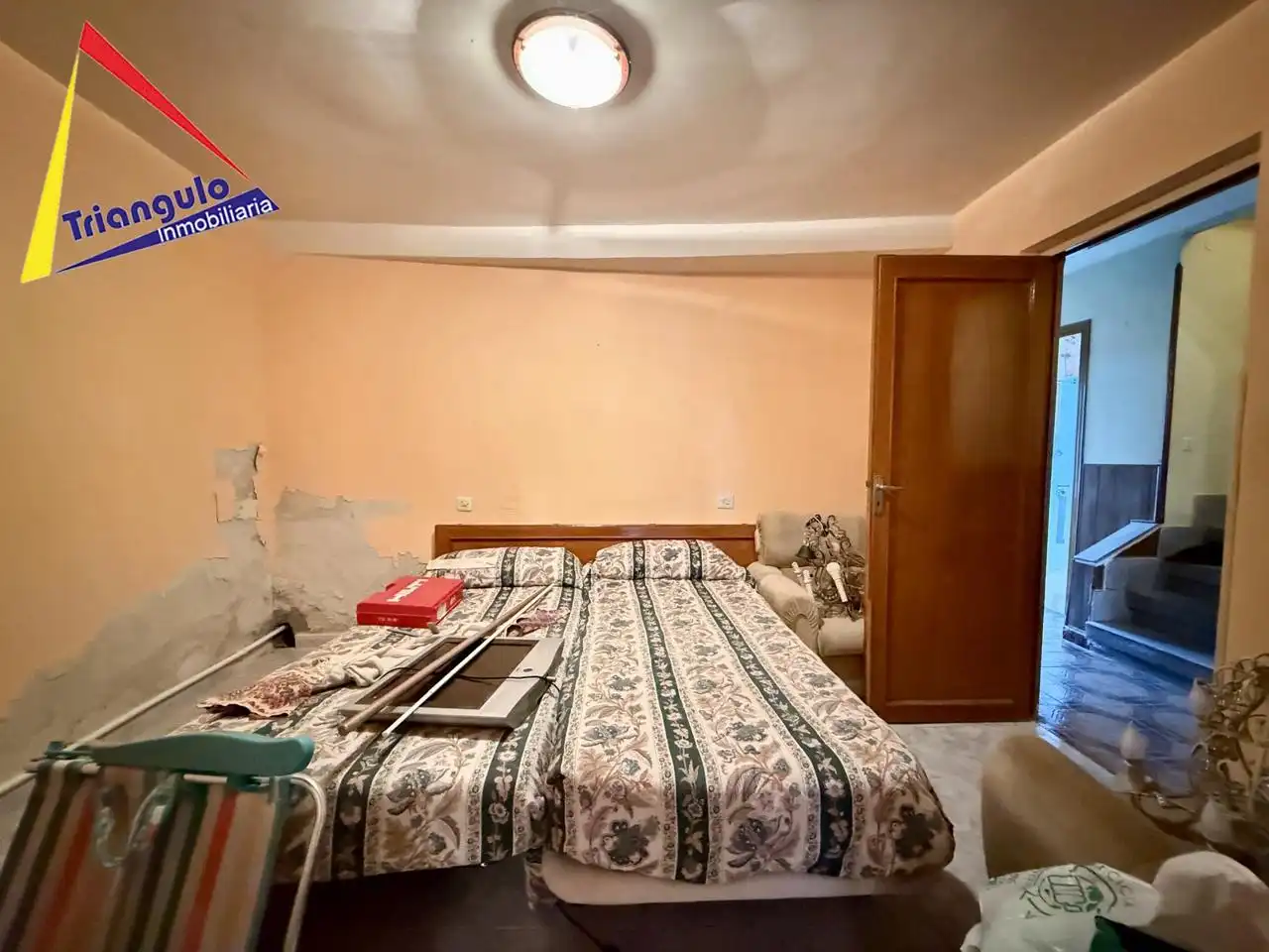 Dormitori de Casa adosada en venda en Santa María la Real de Nieva amb Calefacció