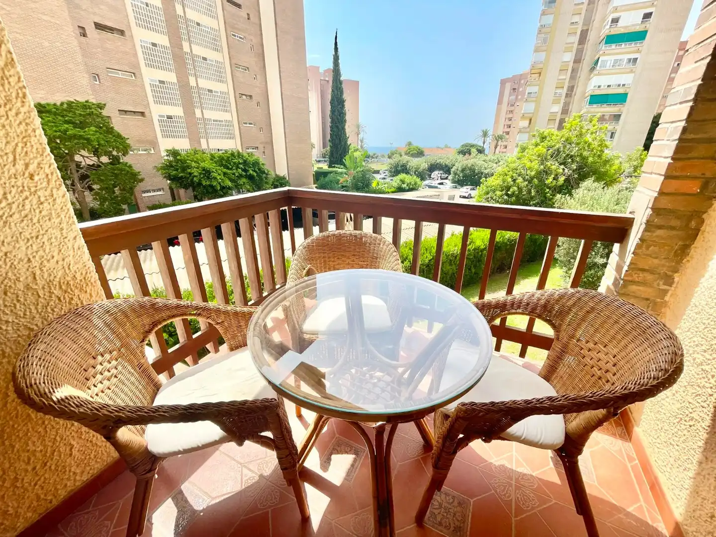 Terraza de Estudio de alquiler en Orihuela con Aire acondicionado, Amueblado y Lavadora