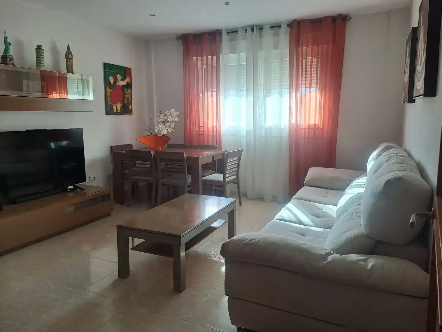 Sala d'estar de Pis en venda en  Almería Capital amb Aire condicionat