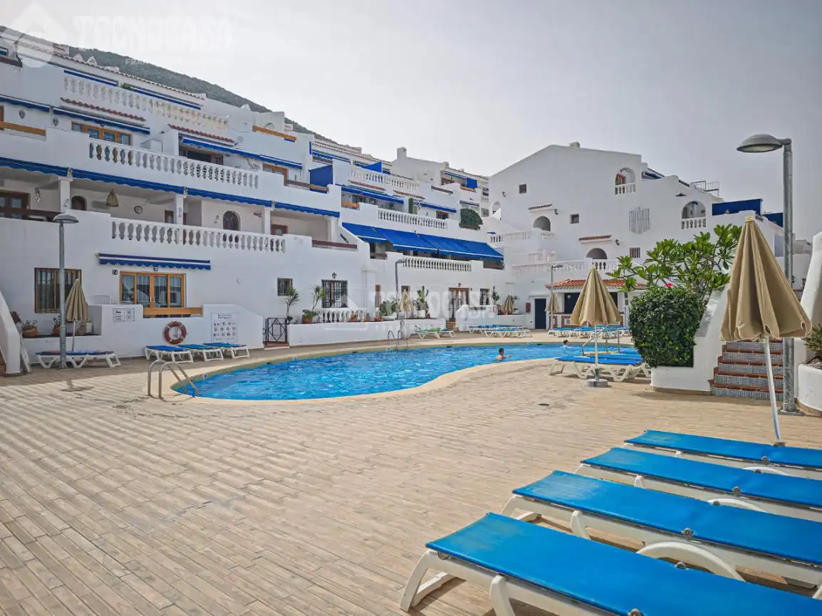 Piscina de Piso en venta en Arona con Piscina comunitaria