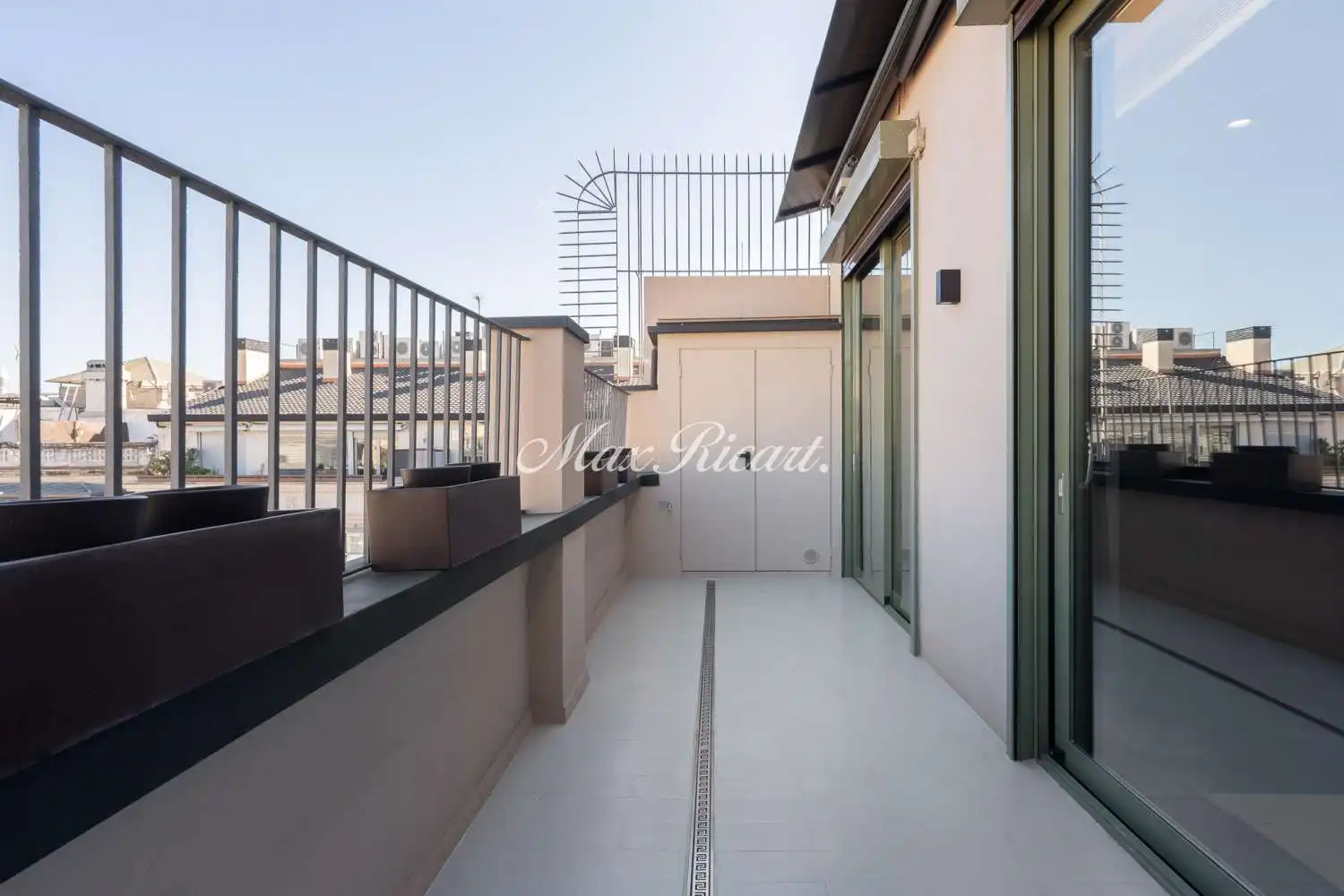 Attic for rent in N/A, Dreta de l'Eixample