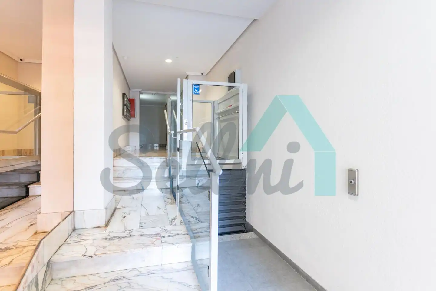 Wohnung zum Verkauf in Oviedo  mit Heizung, Parkett und Terrasse