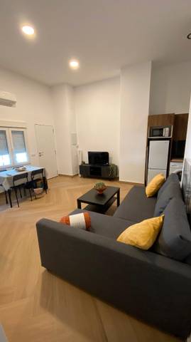 Estudio en Alquiler en Calle Eduardo Carvajal en Carranque - Haza Cuevas