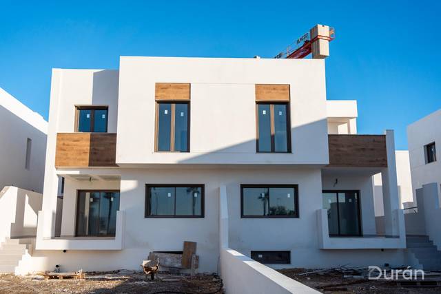Casa-chalet en Venta en Almerimar