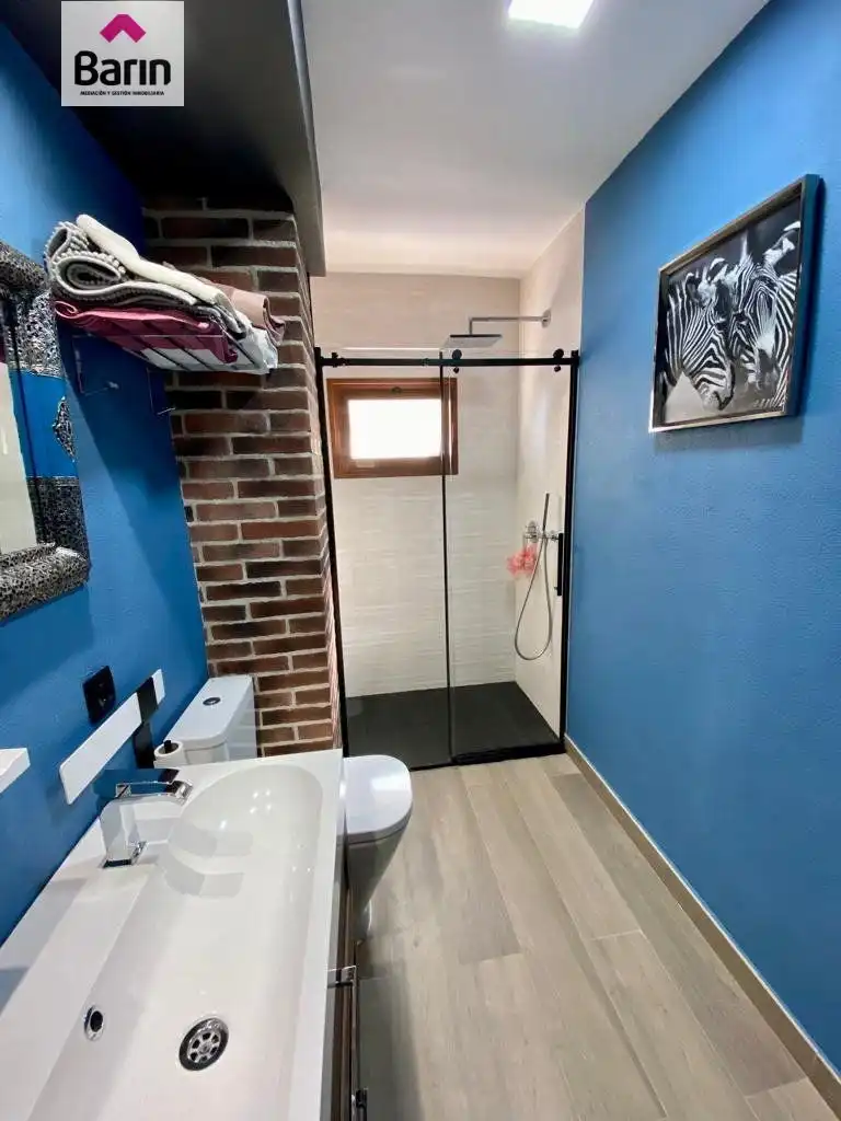 Baño de Piso de alquiler en Córdoba con Aire acondicionado, Calefacción y Terraza