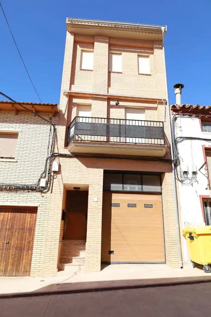 Exterior view of Houses for sale in Híjar  with Air Conditioner, Heating and Terrace