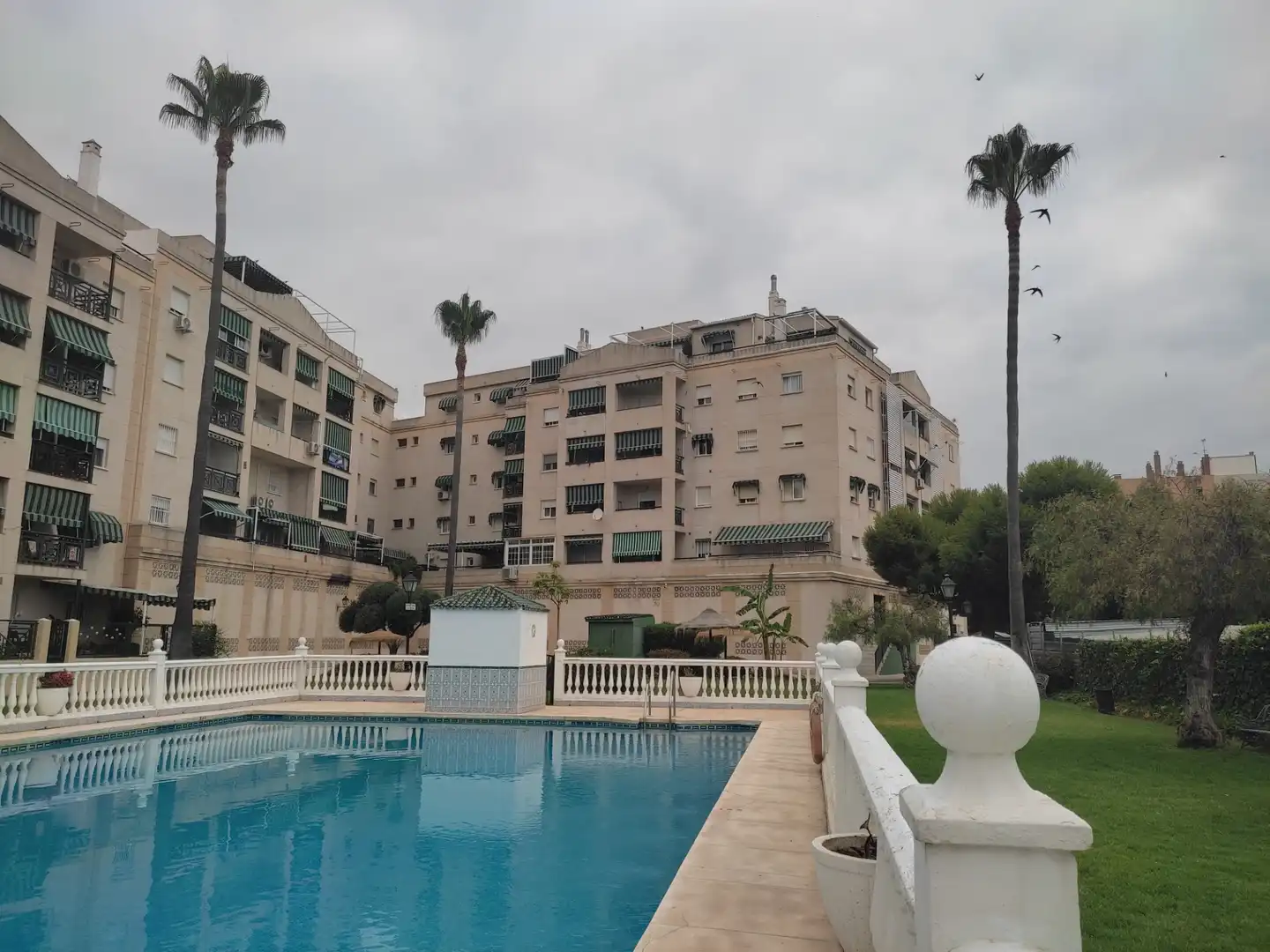 Piscina de Piso en venta en Málaga con Aire acondicionado, Terraza y Trastero