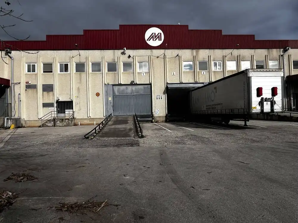 Vista exterior de Nau industrial de lloguer en Parets del Vallès