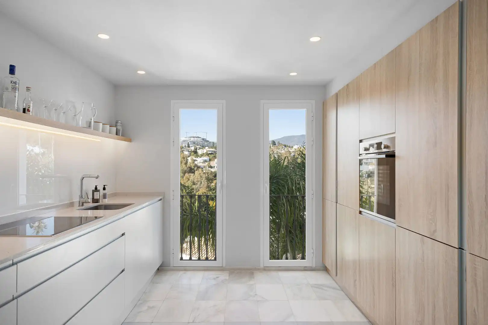 Apartament amb terrassa en venda a La Quinta, imagen 10