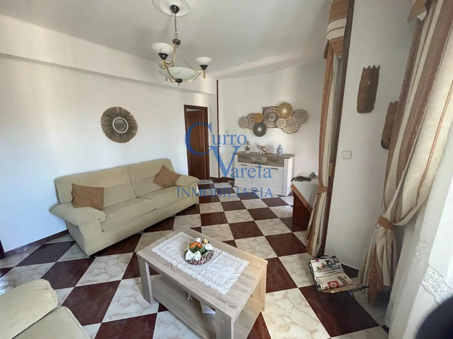 Living room of Flat for sale in Sevilla  with Air Conditioner, Heating and Terrace
