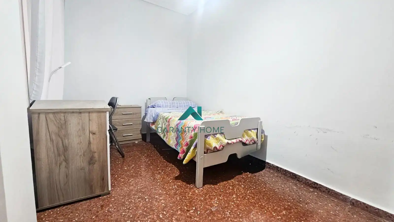 Schlafzimmer von Wohnung zur Miete in Jaén mit Klimaanlage, Heizung und Abstellraum