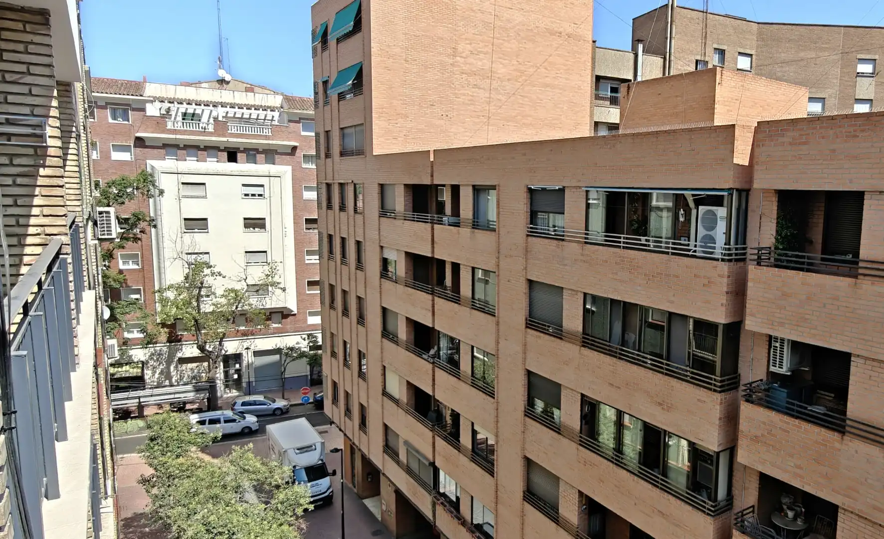 Vista exterior de Pis en venda en Zaragoza amb Aire condicionat, Calefacció i Parquet