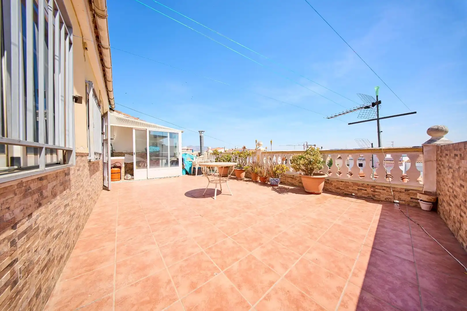 Terraza de Casa adosada en venta en Baza con Calefacción, Terraza y Trastero