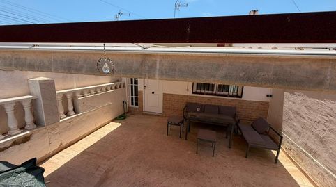 Foto 2 de Casa adosada en venta en Zona Carrefour - Urbanizaciones, Torrevieja