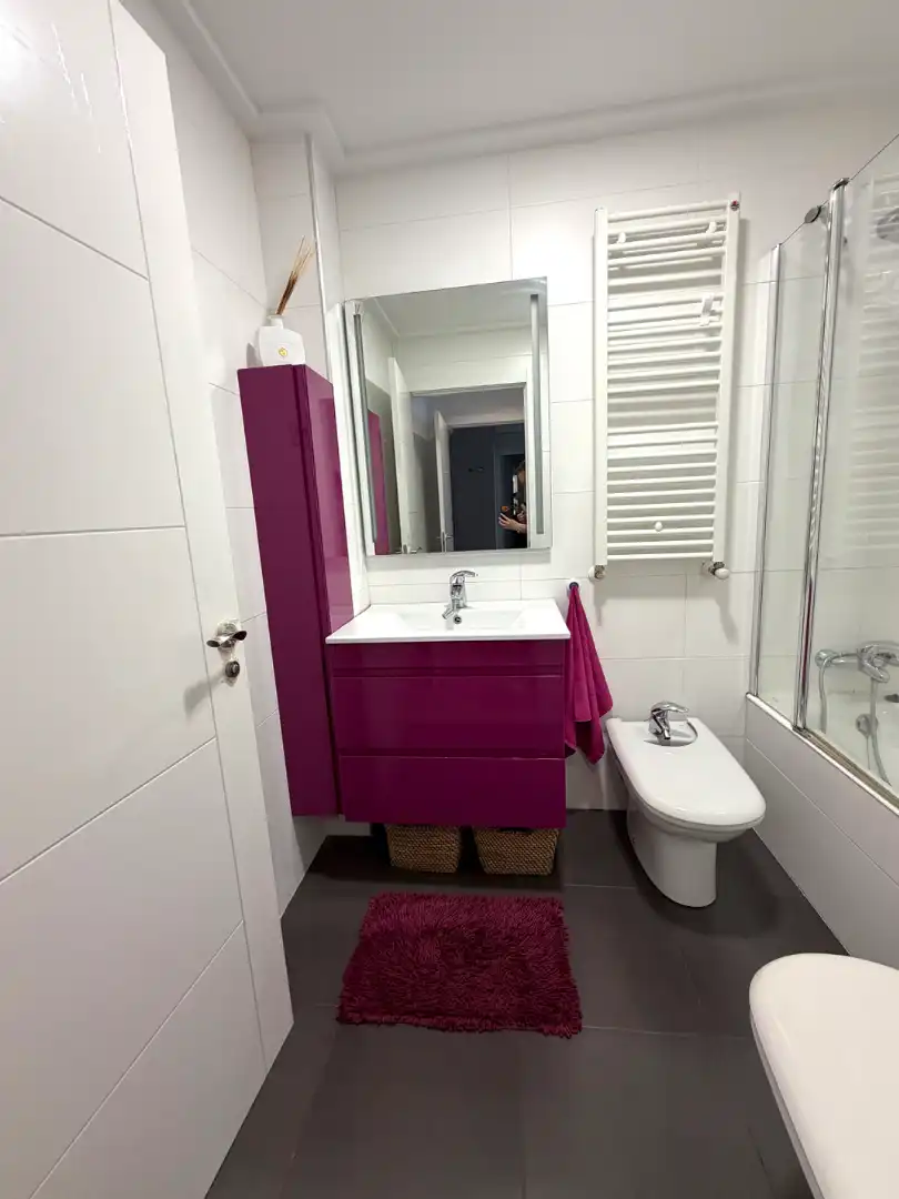 Baño de Piso en venta en Barakaldo  con Trastero, Amueblado y Balcón