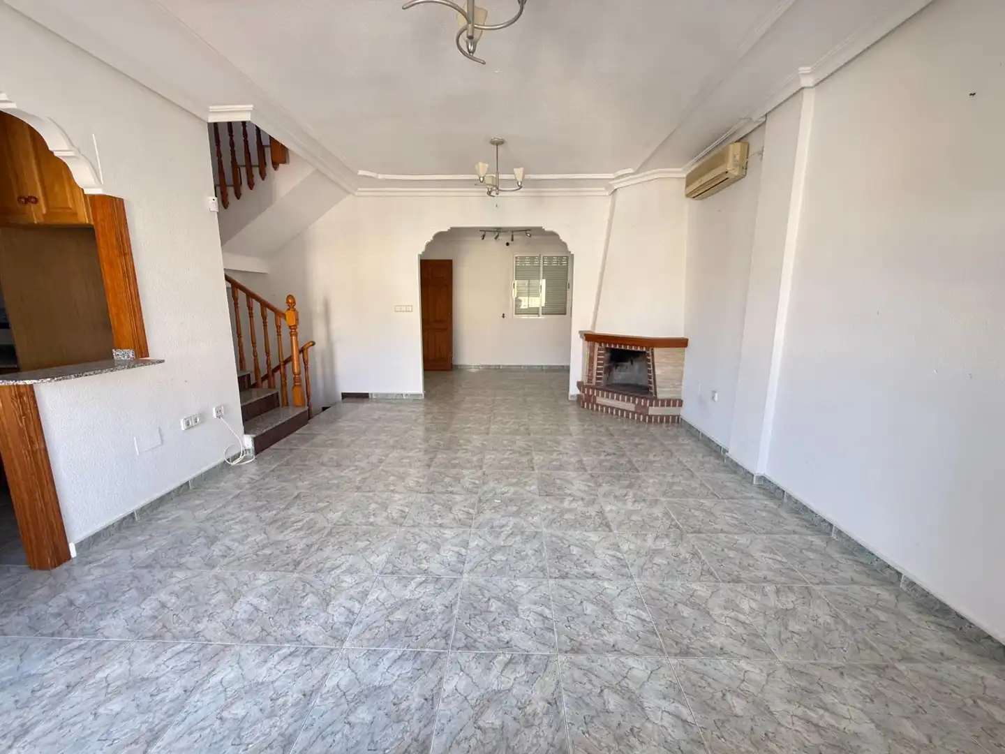Casa o xalet en venda en San Miguel de Salinas amb Jardí privat i Piscina comunitària
