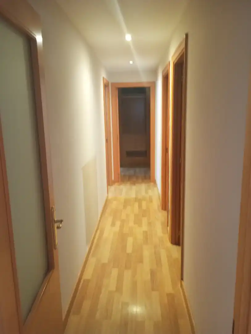 Wohnung zur Miete in La Algaba mit Klimaanlage, Terrasse und Abstellraum