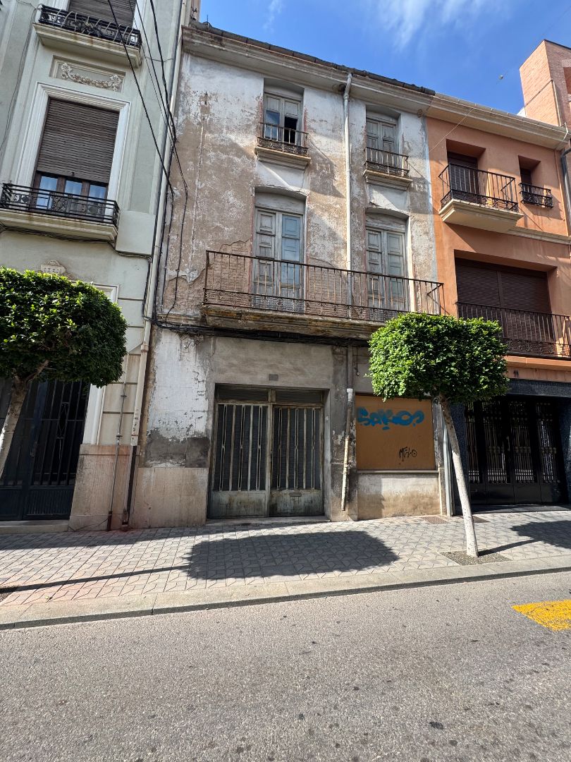 Vista exterior de Casa adosada en venda en Almazora / Almassora