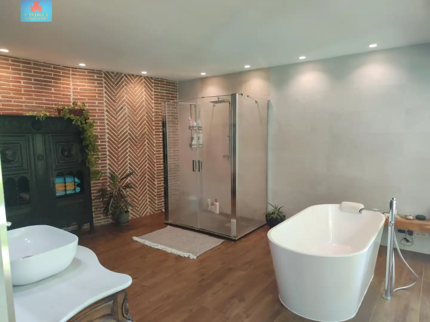 Baño de Finca rústica en venta en Muñopepe con Calefacción, Jardín privado y Trastero