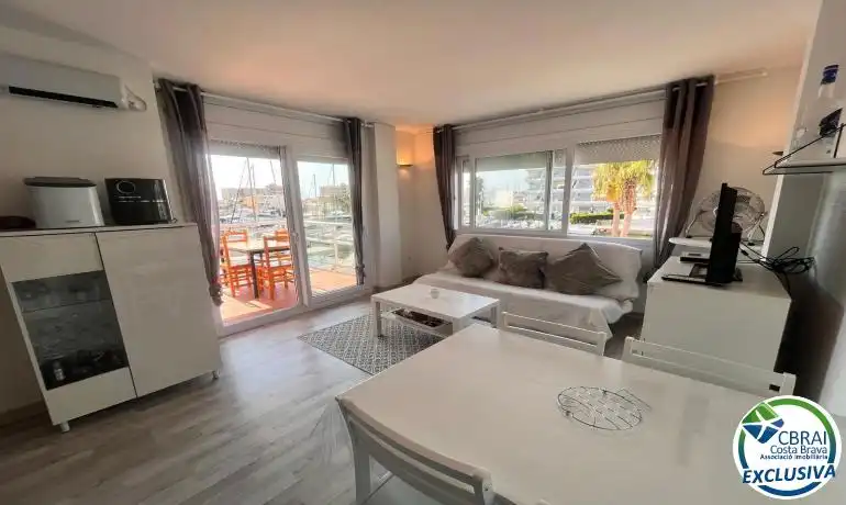 Piso con piscina en venta en Avinguda Port Canigó 15, imagen 8
