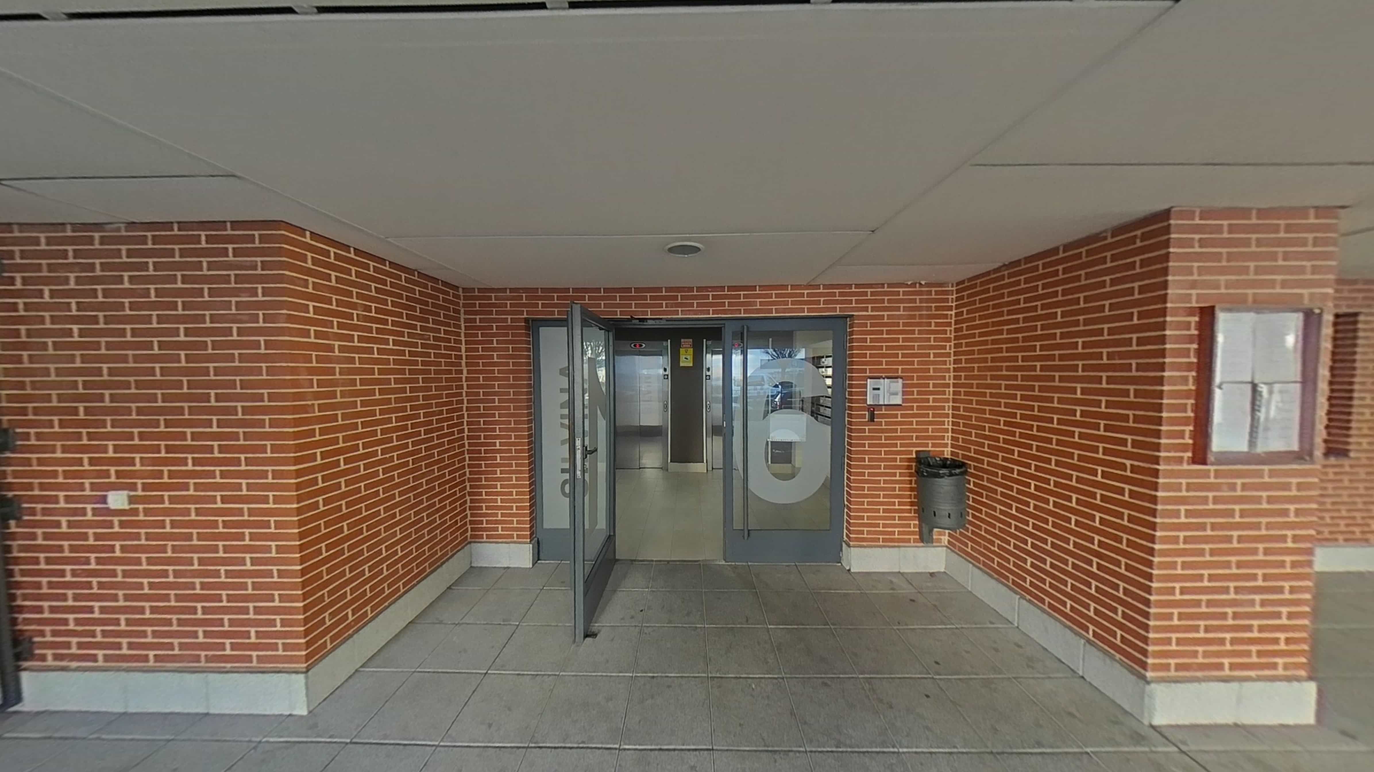 Flat for sale in  Madrid Capital  with Terrace and Storage room