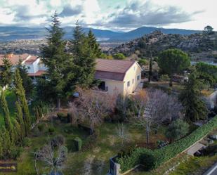 Vista exterior de Casa o xalet en venda en El Berrueco amb Calefacció, Terrassa i Traster