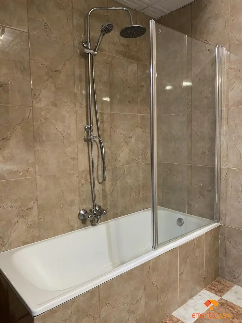 Bathroom of Duplexes for sale in Almendralejo