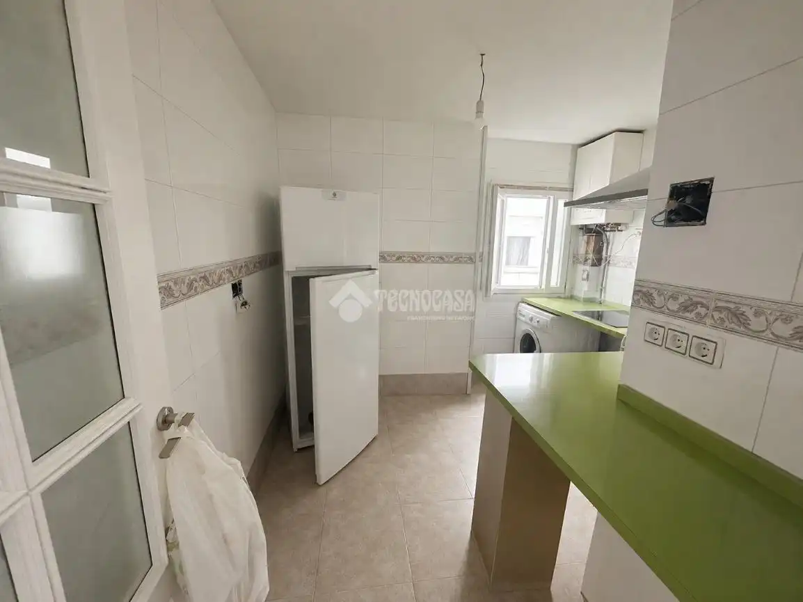 Kitchen of Flat for sale in Madrid
