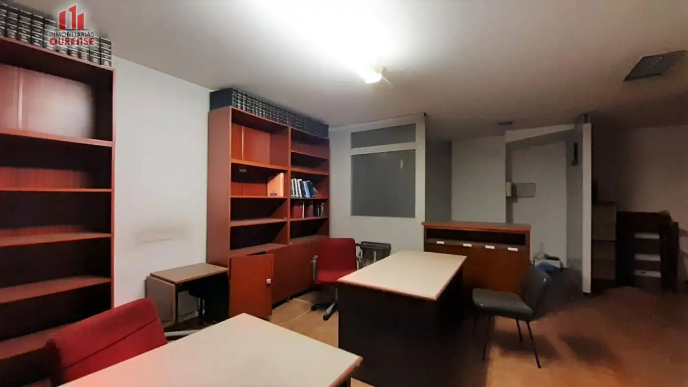 Oficina de lloguer en Ourense Capital  amb Terrassa