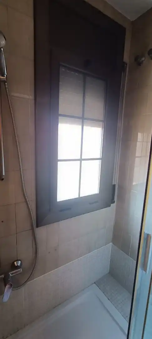 Bany de Casa o xalet en venda en Sant Celoni amb Calefacció, Terrassa i Forn