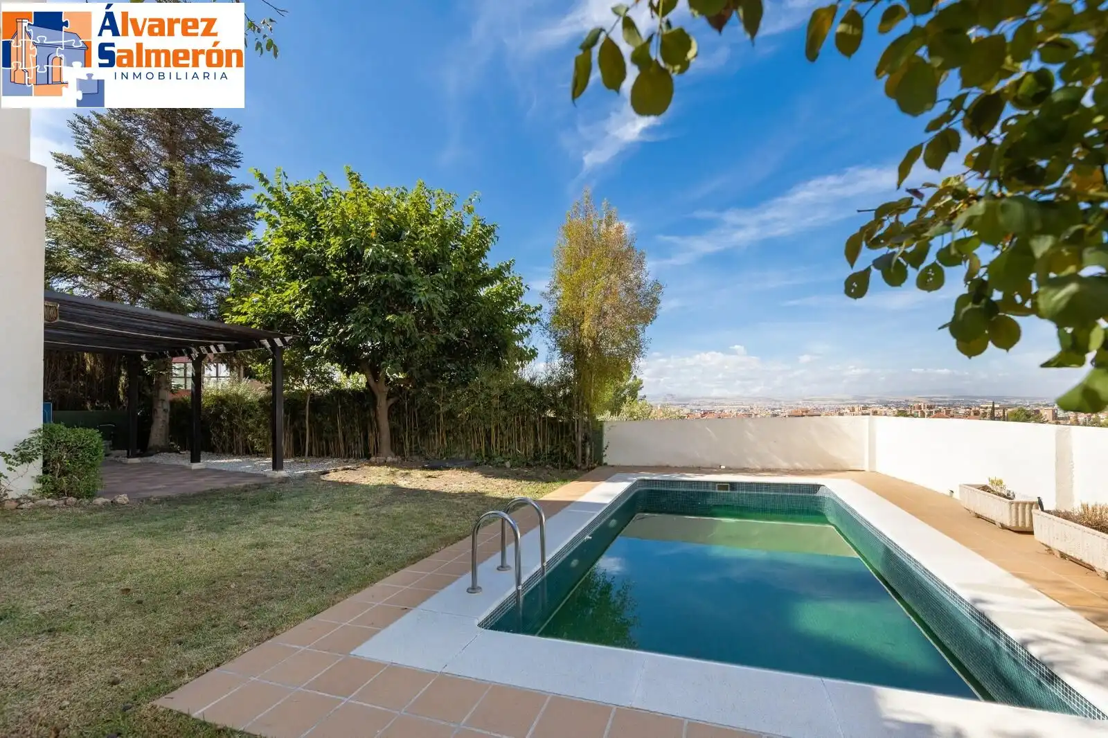 Swimming pool of Houses for sale in Granada  with Air Conditioner, Private garden and Terrace