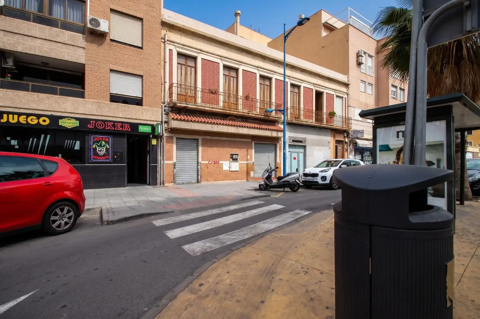 Außenansicht von Gebäude zum Verkauf in Almería