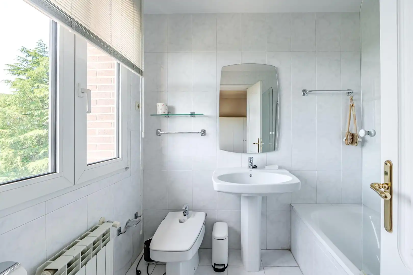 Baño de Casa o chalet en venta en Las Rozas de Madrid con Aire acondicionado, Calefacción y Jardín privado