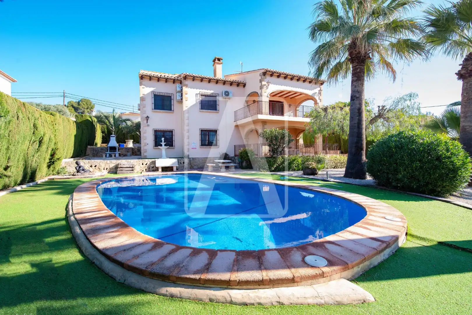 Xalet amb piscina en venda a La Fustera