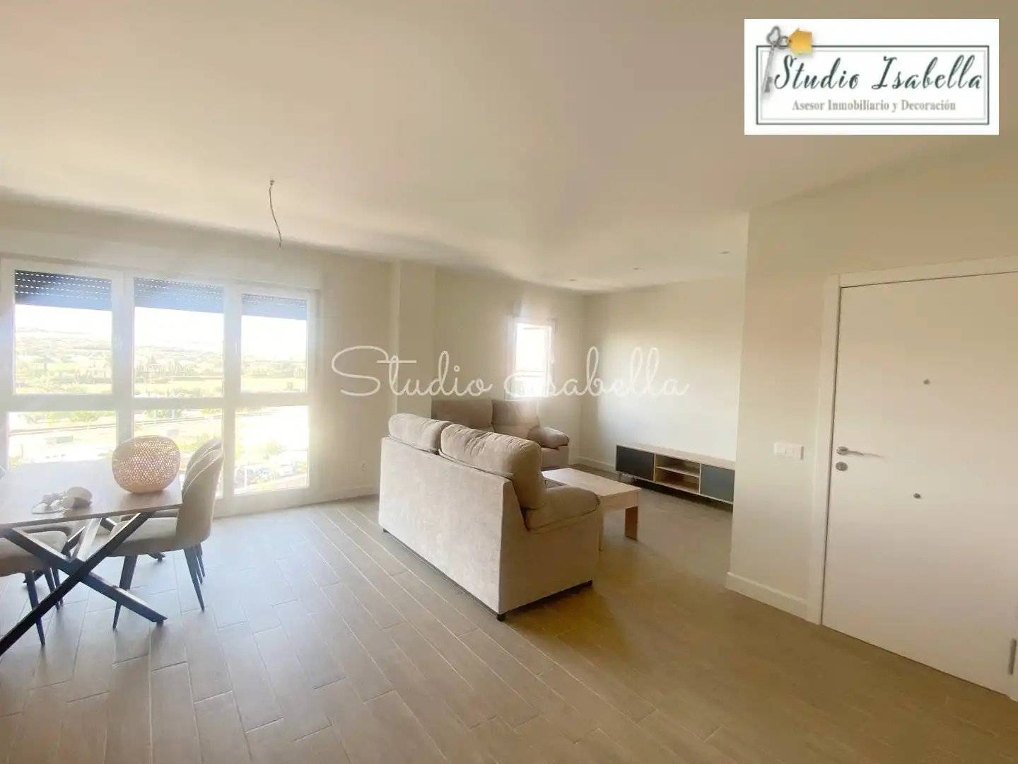 Living room of Duplexes for share in Toledo  with Air Conditioner, Heating and Terrace