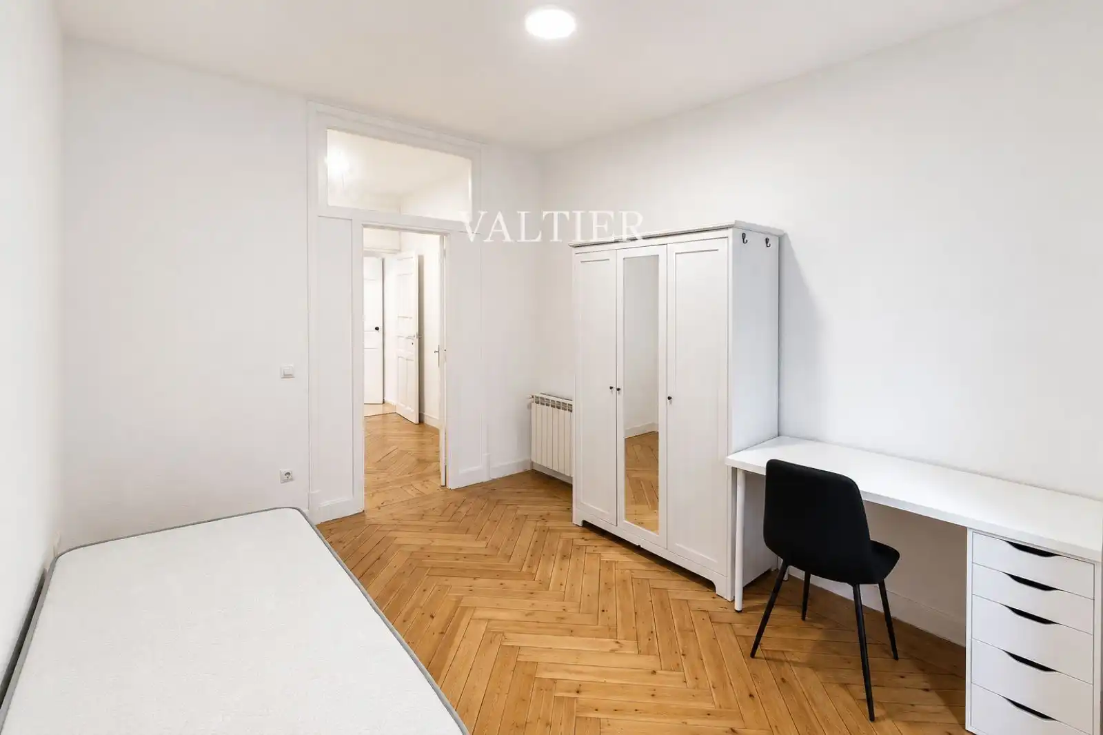 Bedroom of Flat for rent in Madrid