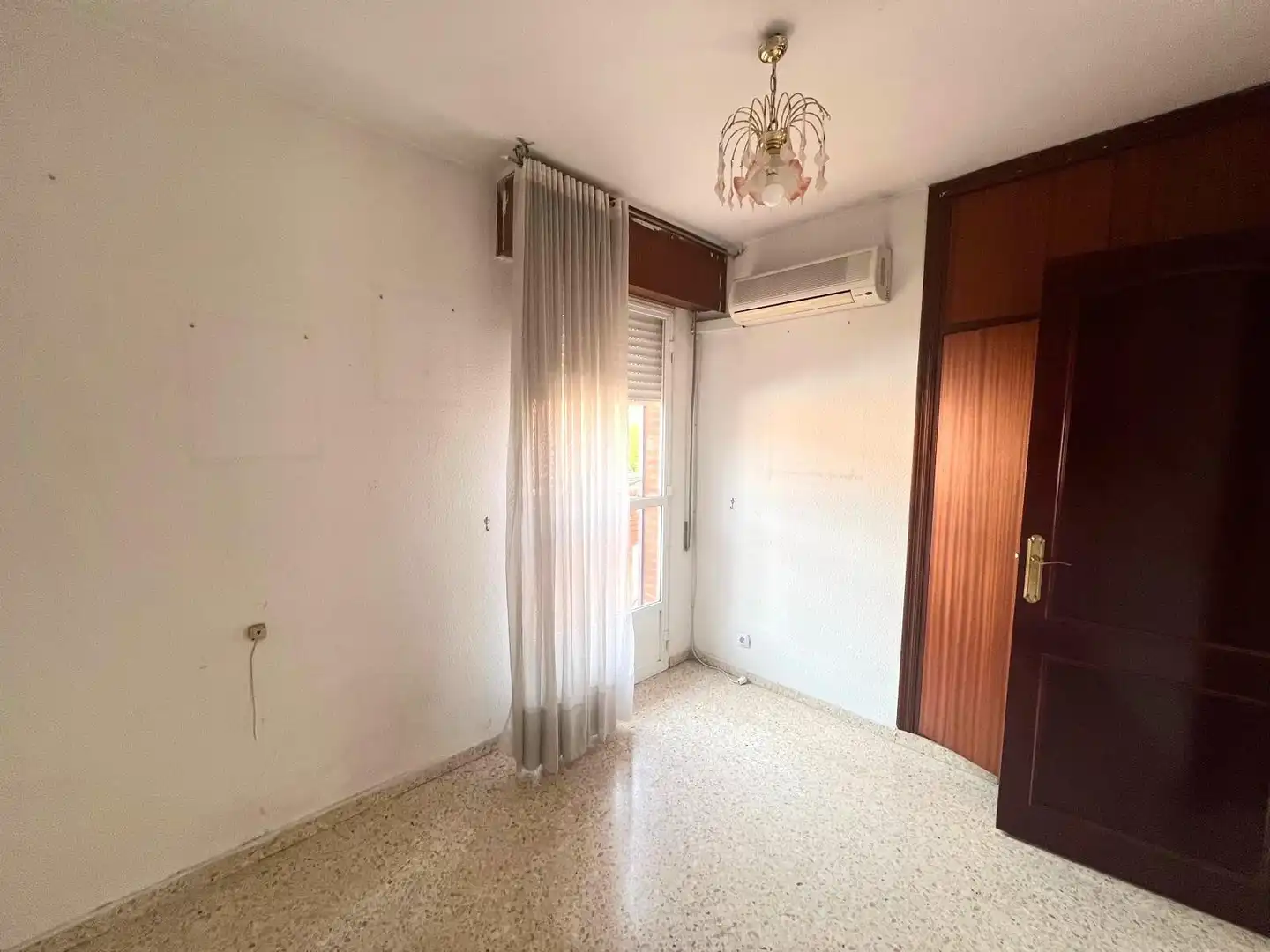 Dormitori de Casa adosada en venda en Sevilla amb Aire condicionat, Terrassa i Piscina comunitària
