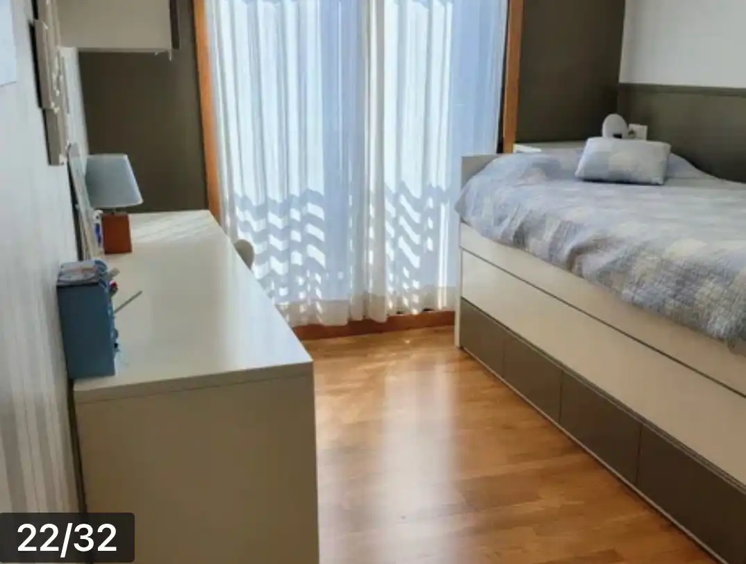Dormitori de Pis en venda en Pontevedra Capital  amb Traster, Moblat i Piscina comunitària