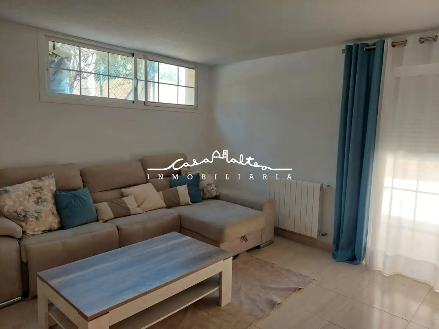 Sala de estar de Casa o chalet en venta en La Nucia con Aire acondicionado, Terraza y Trastero
