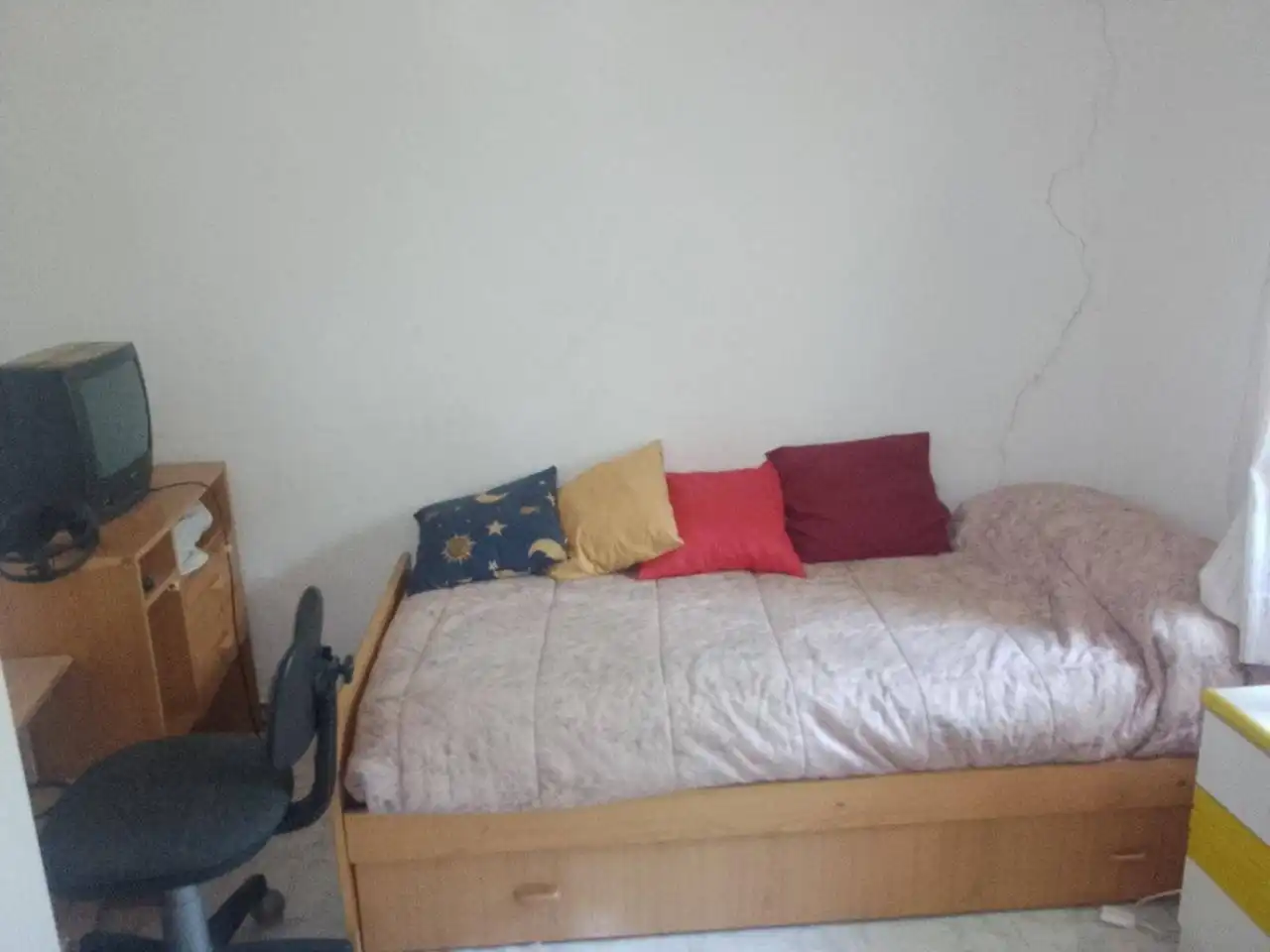 Habitación de Casa adosada en venta en Carboneras de Guadazaón con Amueblado