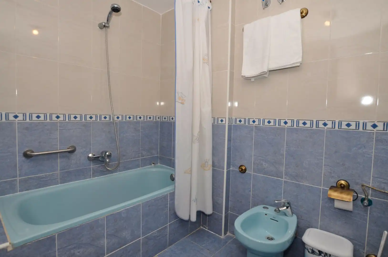 Badezimmer von Wohnungen zur Miete in Almuñécar mit Terrasse, Möbliert und Ofen