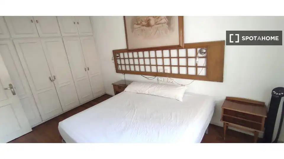 Bedroom of Flat for rent in Barcelona  with Air Conditioner, Heating and Furnished