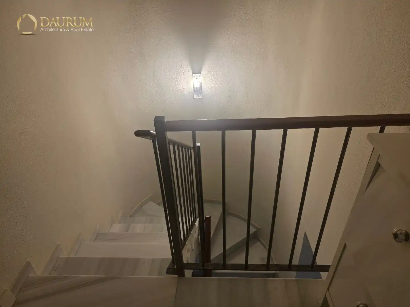 Casa adosada en venda en Castilleja de la Cuesta amb Aire condicionat, Calefacció i Traster