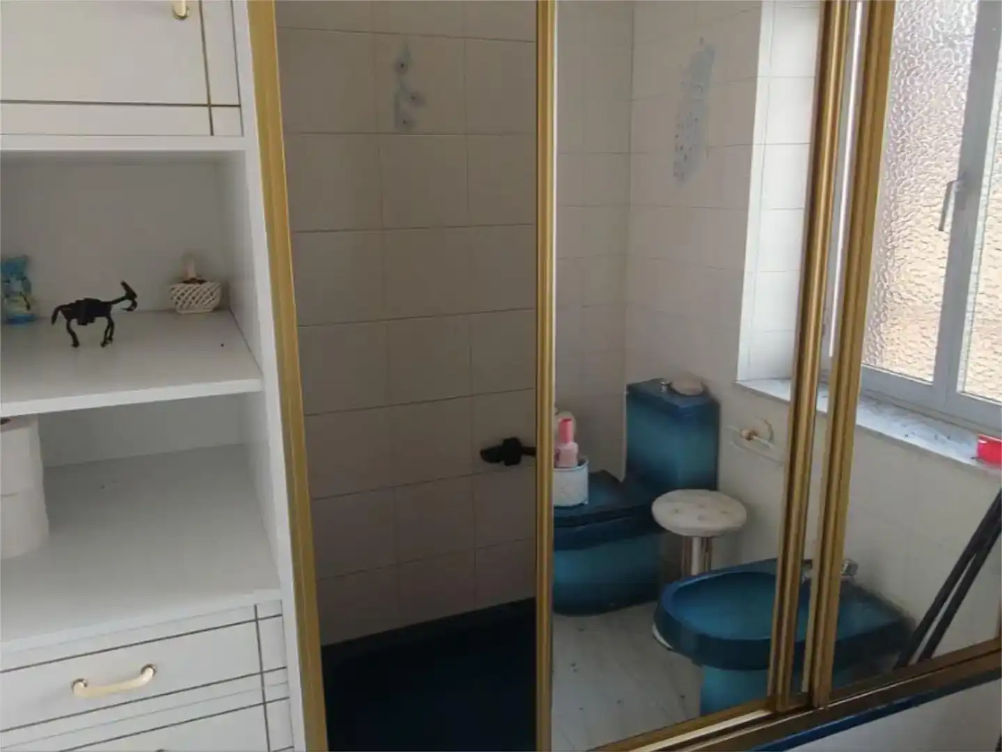 Bany de Pis en venda en Villamanín amb Traster i Moblat