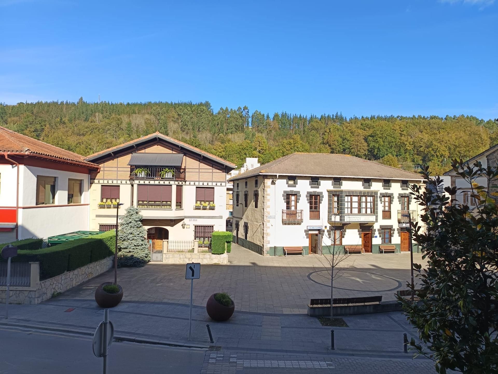 Exterior view of Flat for sale in Zalla   with Storage room and Balcony