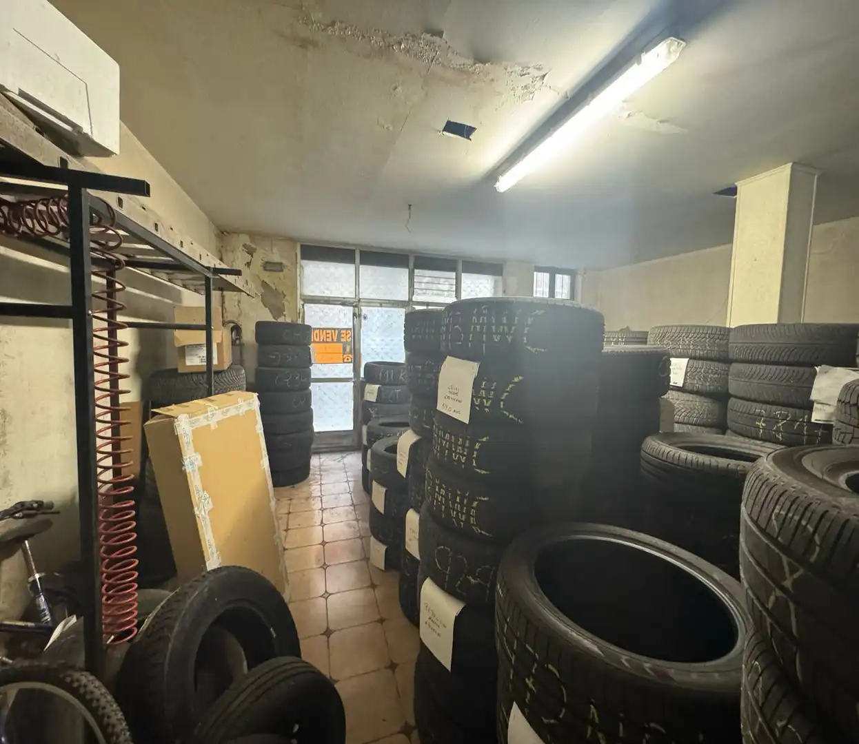 Local comercial en traspaso en Calle Álvaro de Albornoz, imagen 12