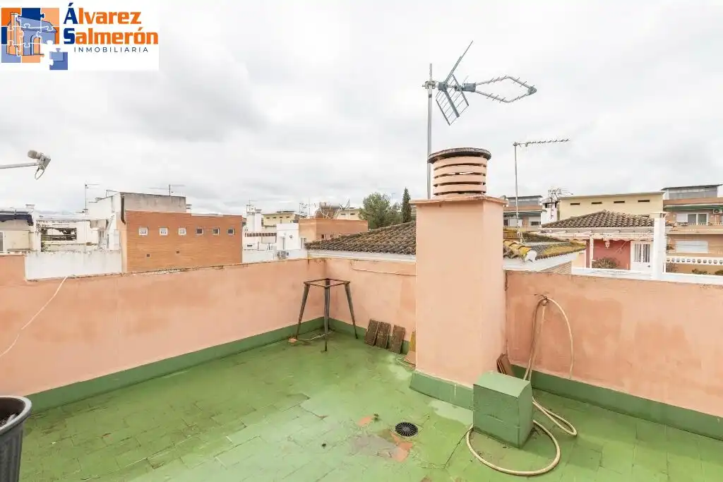 Garden of Detached homes for sale in Granada  with Terrace and Community pool